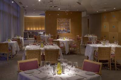 Hotel Hyatt Regency Pittsburgh International Airport 4*