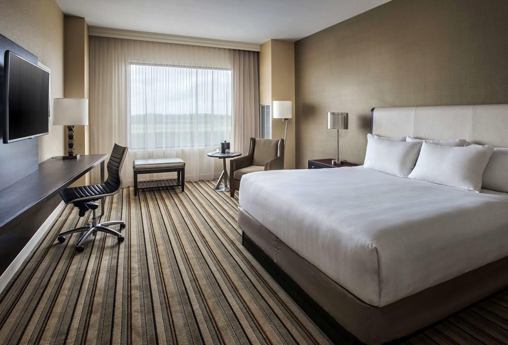 Hyatt Regency Pittsburgh International Airport Hotel