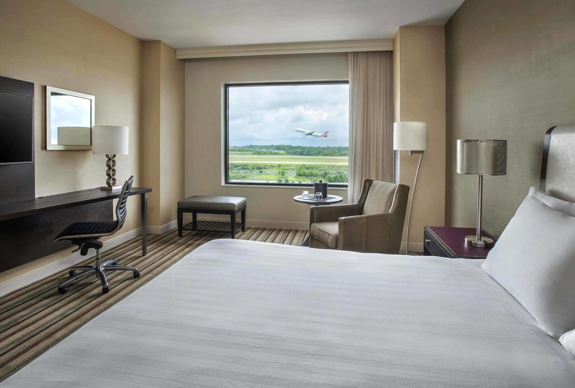 Hyatt Regency Pittsburgh International Airport Hotel